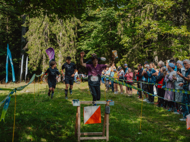 Zieleinlauf_Herrenstaffel